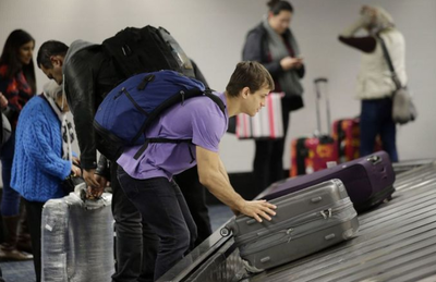 坐飛機時,對于可以攜帶的&ldquo;免費行李箱&rdquo;都有著什么要求?